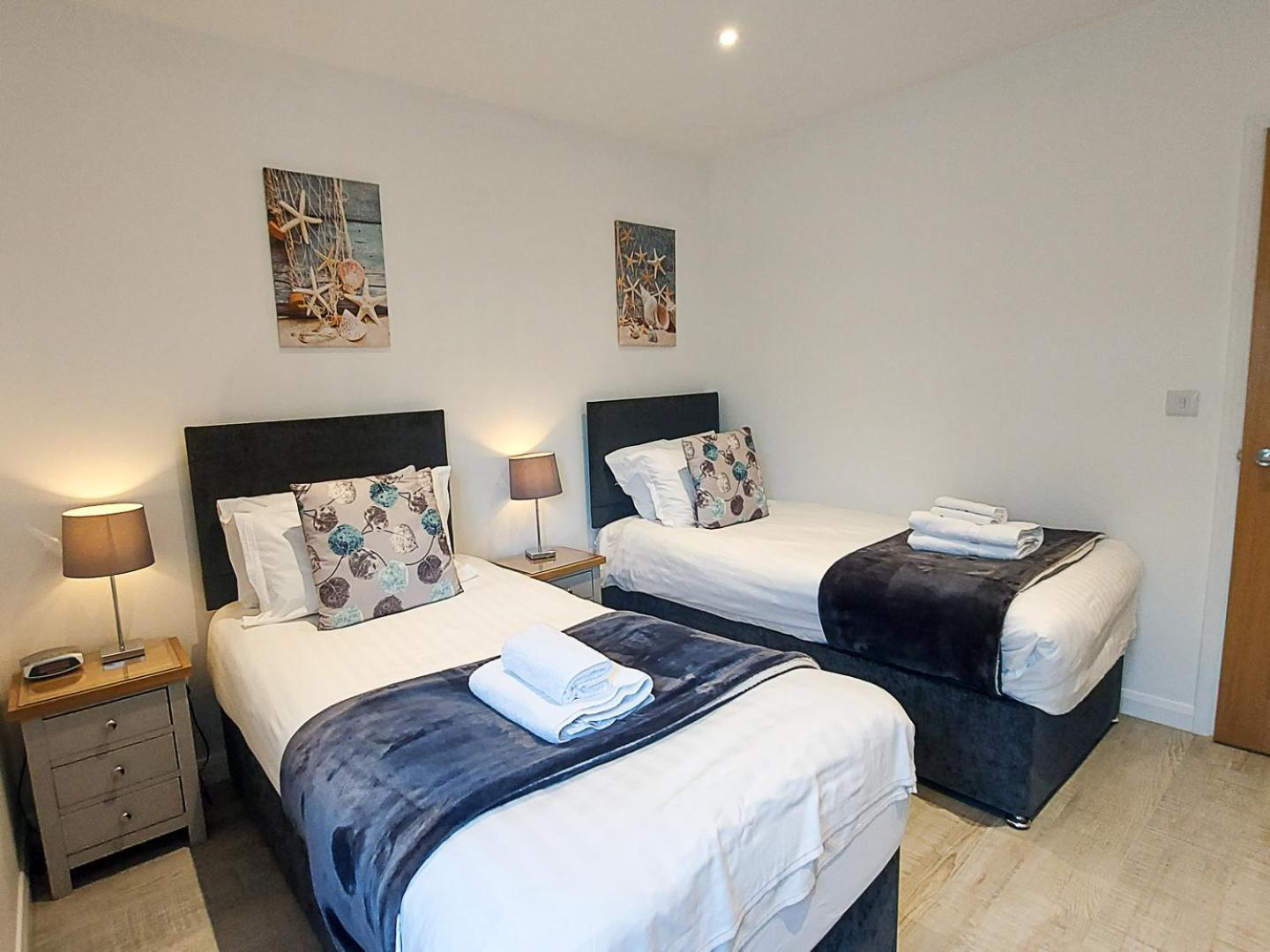 Meadow View Apartments New Quay Extérieur photo