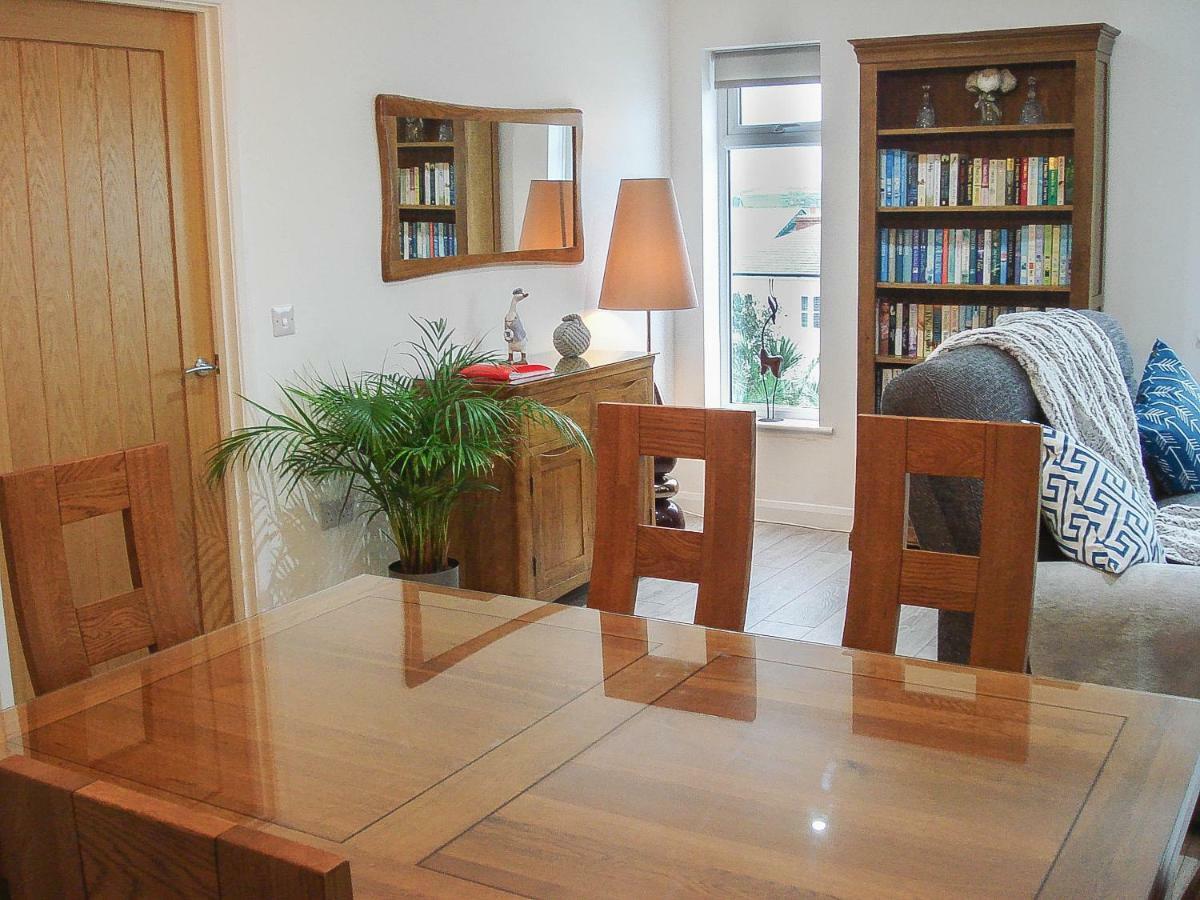 Meadow View Apartments New Quay Extérieur photo